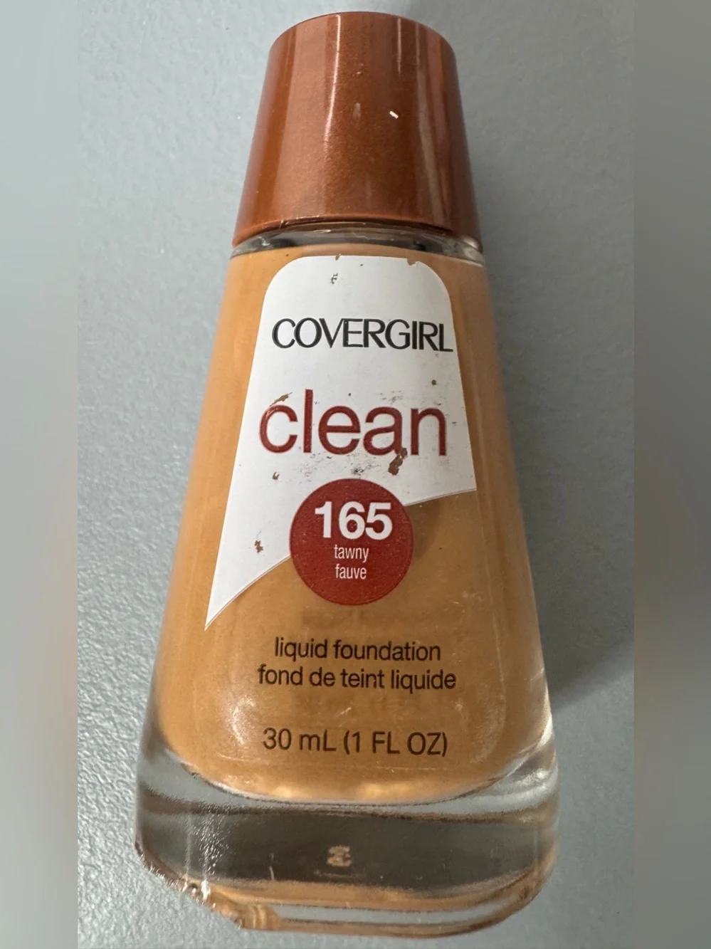 COVERGIRL Clean Liquid Foundation - 165 Tawny brown cap